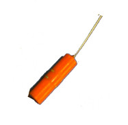 OFS-1光纖水聽器它通過高靈敏度的光學(xué)相干檢測(cè)原理，可以達(dá)到較高的探測(cè)靈敏度和較寬動(dòng)態(tài)范圍，將水聲振動(dòng)轉(zhuǎn)換成光信號(hào)，通過光纖傳至信號(hào)處理系統(tǒng)提取聲信號(hào)信息，具有靈敏度高、頻帶響應(yīng)寬、抗電磁干擾、耐惡劣環(huán)境、結(jié)構(gòu)輕巧、易于遙測(cè)和構(gòu)成大規(guī)模陣列等特點(diǎn)，它屬于新型水聽器的一種，已經(jīng)逐漸從早期的實(shí)驗(yàn)室研究階段邁向工程應(yīng)用。